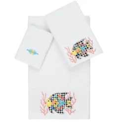 Set Of 3 Feliz Embroidered Towels - Linum Home Textiles -Shower Room Store GUEST 64bd28a0 18cb 4aa1 8192 6c74286f6675